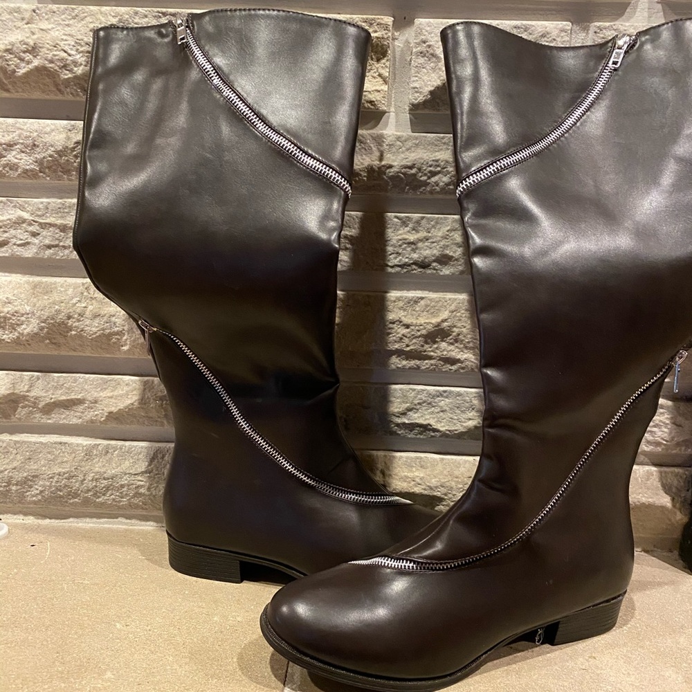 Women brown leather  zipper riding boot